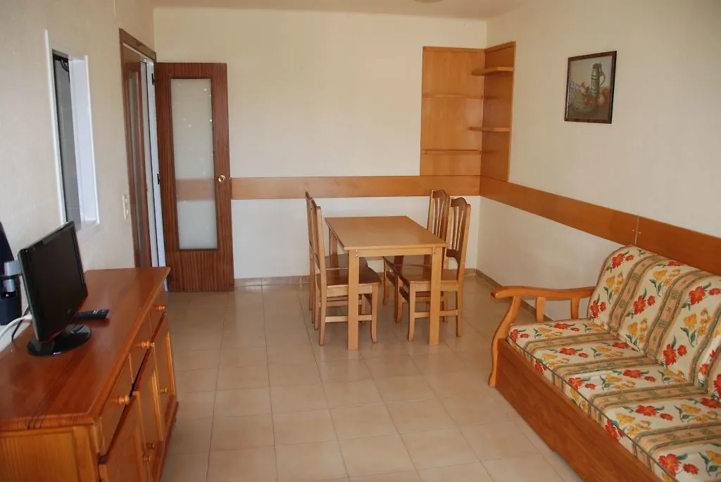 Apartamentos Pins Marina Cambrils 0*,  Spain