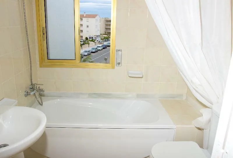 Apartamentos Pins Marina Cambrils Apartment