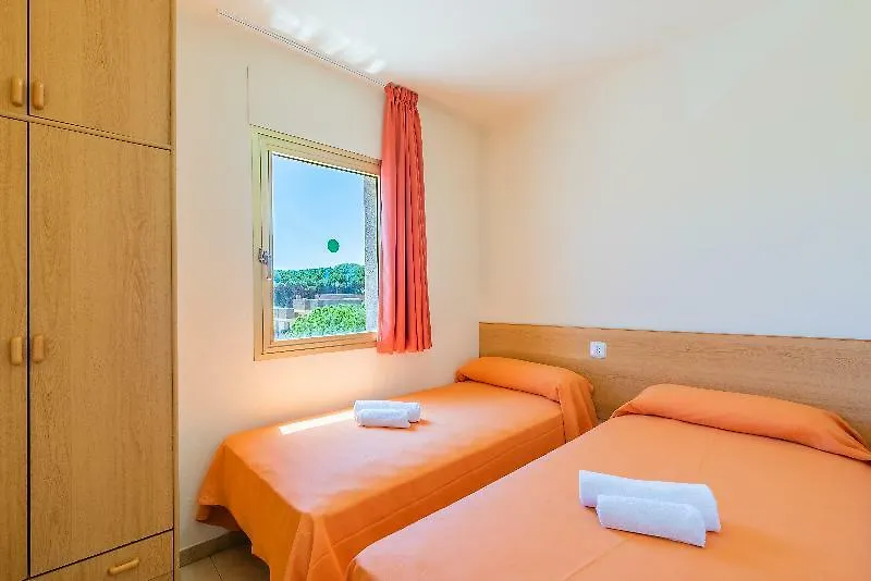 Apartamentos Pins Marina Cambrils 0*,  Spain
