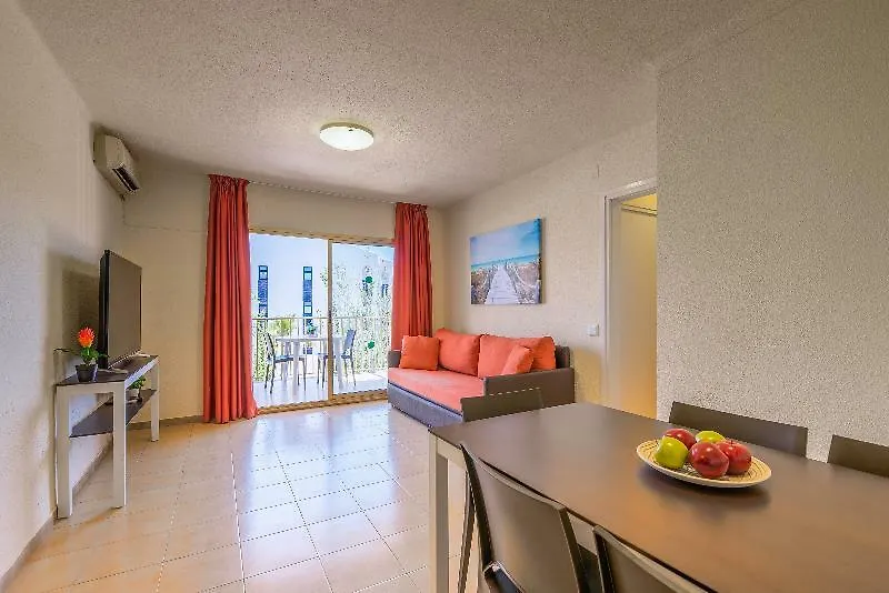 Apartamentos Pins Marina Cambrils Spain
