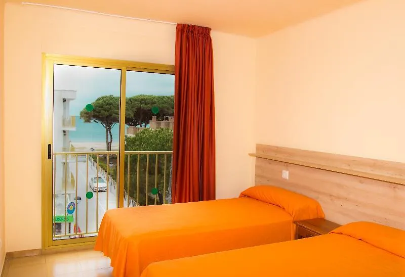 Apartment Apartamentos Pins Marina Cambrils Spain